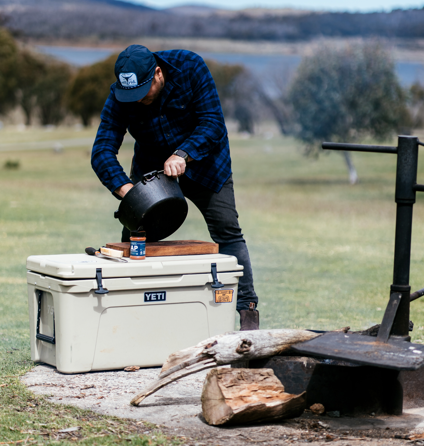 Offgrid Navy Longhorn cap